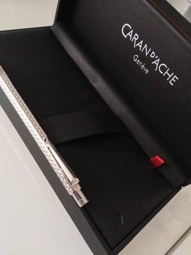 Luxueux stylo caran ache - luxueux,