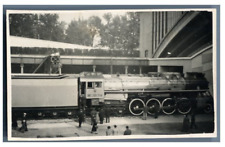 France, Paris, Exposition Universelle de 1937. Locomotive ИС 20-241 vintage silv