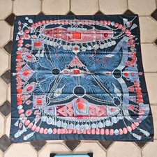 CHÂLE HERMES - PARURES PRÉCIEUSES