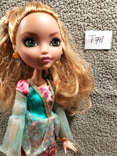 Poupée ever after high - after,
