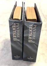 Deux classeurs nuancier