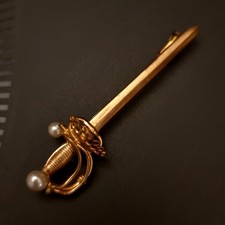 Ancienne rare broche forme épée en métal doré ouvragé 1940-50 France