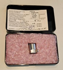 Environmental Equipments Piezoelectric Accéléromètre 1004