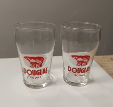 2 anciens verres à sodas