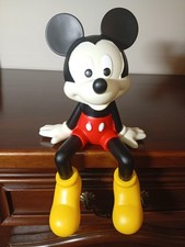 Statue Mickey Street Art