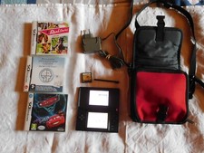 Nintendo DS lite noire avec accessoires et 4 jeux dont 3 avec boites