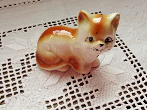 Figurine chat roux blanc - et,