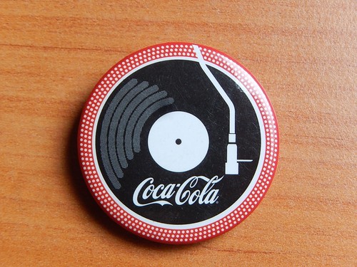 Broche coca cola tourne - ,