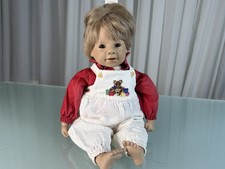 Poupée d'artiste poupée de