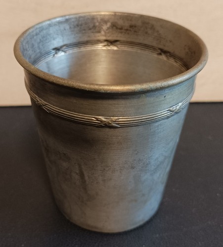 Gobelet ancien métallique - métallique, –