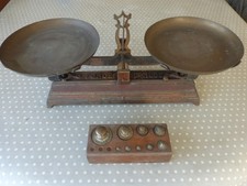 Ancienne Balance Roberval Force 10KG + boite de poids en laiton D.J de 500 à 5g