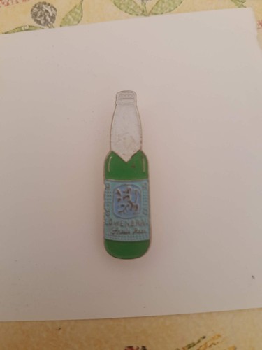Pin lowenbrau - pin's,