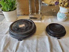 2 SOCLES DONT 1  ANCIEN EN BOIS SCULPTE CHINEvase ,statue ,porcelaine