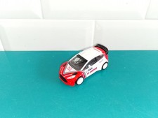2710242 Voiture Norev  1:64 3