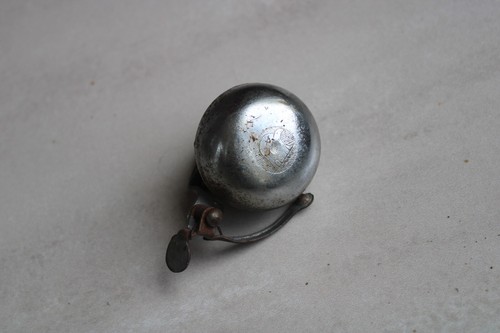 Sonnette ancienne tête - sonnette,