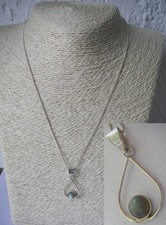 beau collier pendentif