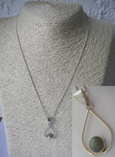Beau collier pendentif - beau,