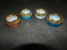 4 cendriers opaline et métal