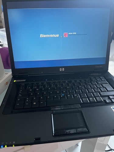 Compaq nc8230 intel - 15",