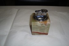 BRIQUET DE TABLE ANNEES 70 AVEC SOCLE EN GRANIT 55X55 MM