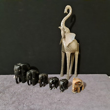 Ensemble d'éléphants ancien