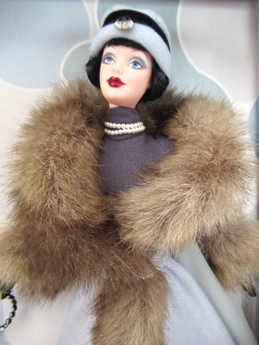 Barbie rare society hound - barbie,