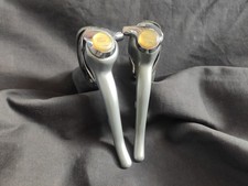 paire de leviers shifters