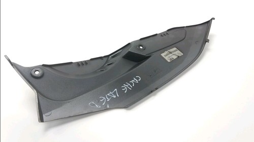 Cache lateral droit bmw 650 - bmw, c