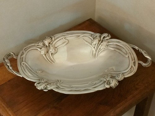 Plat creux sur