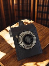 Appareil photo vintage Lumiere ancien, collection rétro, occasion authentique