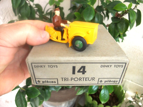 Ref superbe dinky toys - , 14