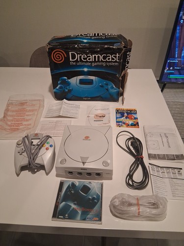 Sega dreamcast 50000 boxed - sega, mk-50000