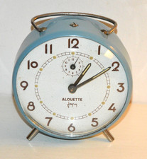 Ancien réveil mécanique