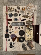 Collection de minéraux et pierres naturelles - variétés du monde entier