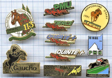 Lot de Pin's CHEVAUX / courses