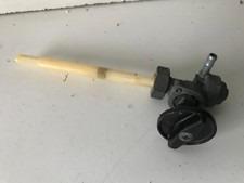 UN ROBINET DE RESERVOIR ESSENCE TANK POUR HONDA NX 250 NX250