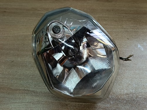 Feu phare optique - optique, avant