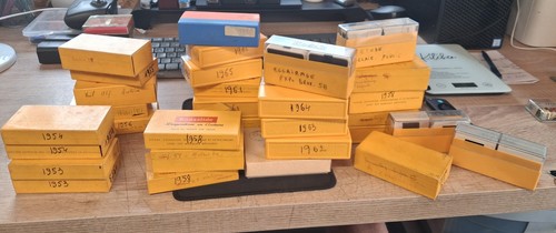 Lot boîtes de - lot, 33