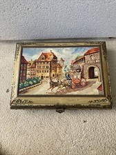 ancienne grosse boite metal décorée