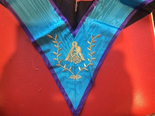 Sautoir officier brodé - , main