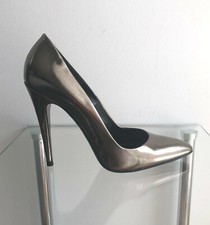 Escarpins à talons hauts