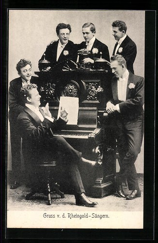 Carte postale chanteur - , d'or