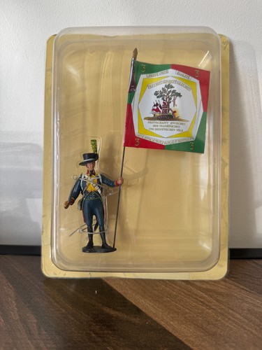 Hachette soldat plomb - soldat, porte
