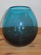 Grand vase bleu en verre