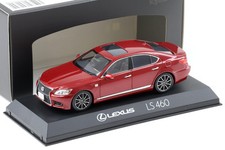 1:43 Kyosho Lexus LS460 F