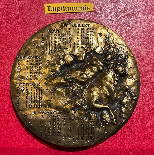 Médaille calendrier femme - calendrier,