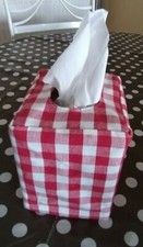 CACHE BOITE A MOUCHOIRS CARREE TISSU