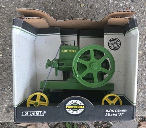 Ertl john deere - john, "e”