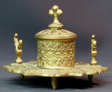 AA 1870 très joli encrier