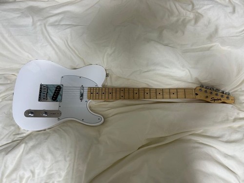 Guitare électrique squier - électrique, by